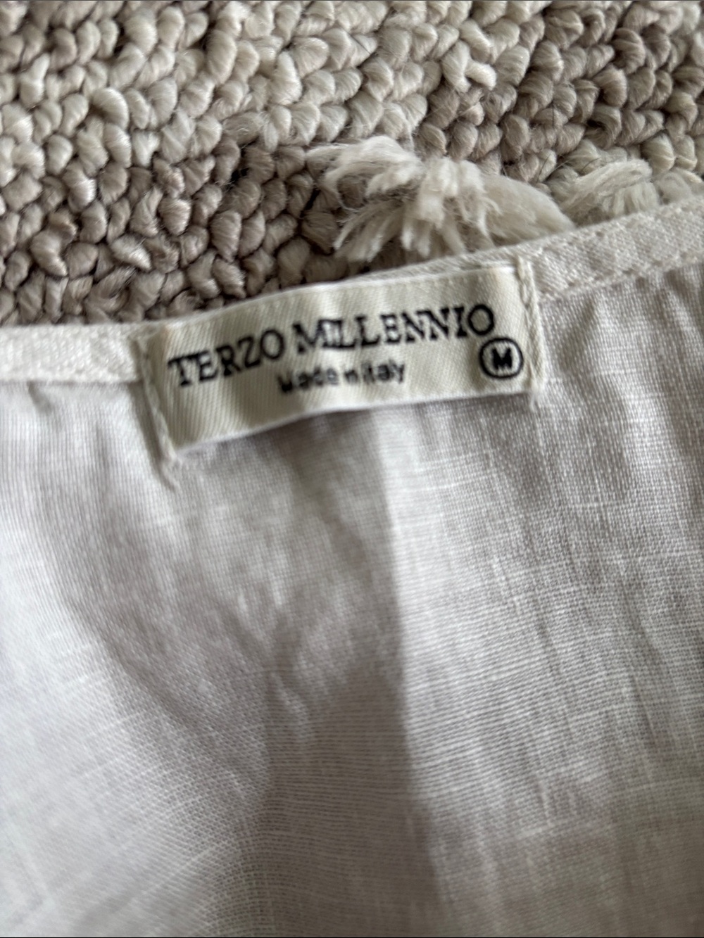 Women's Relaxed Linen Short-Sleeve Top - Light Beige - Picture 5 of 5